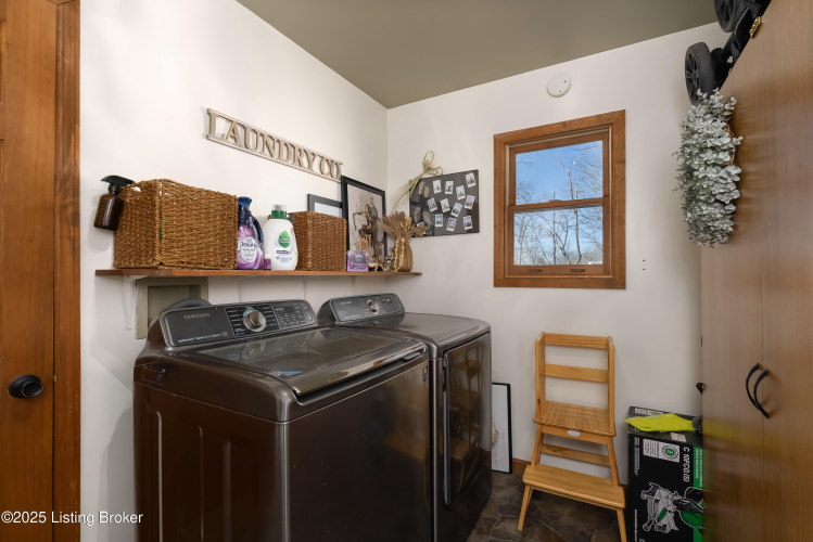 Listing Image 48