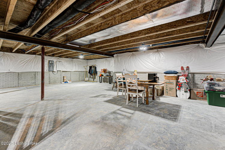 Listing Image 29