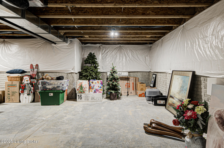 Listing Image 33