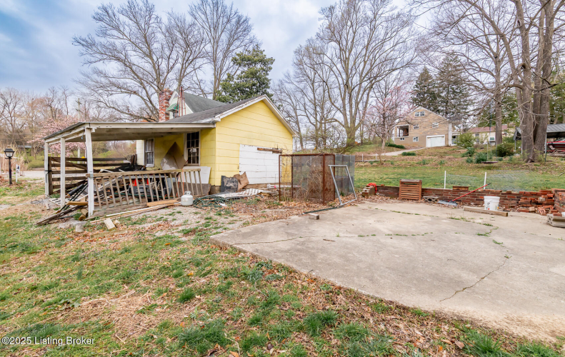 Listing Image 7