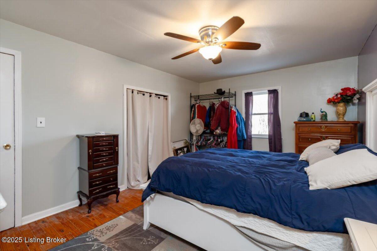 Listing Image 22