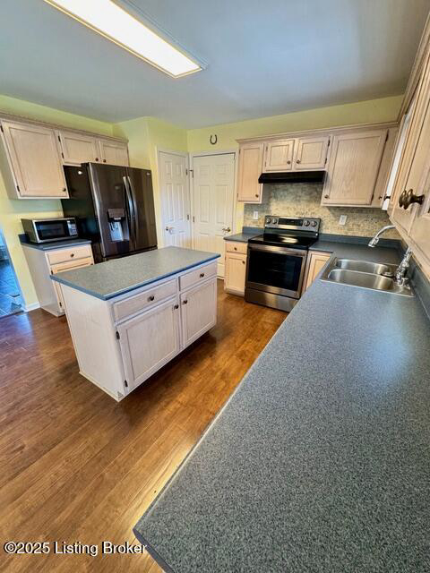 Listing Image 5