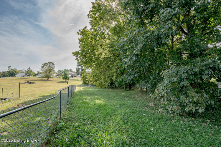 Listing Image 41