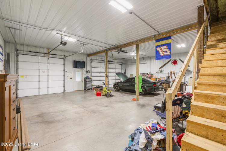 Listing Image 38