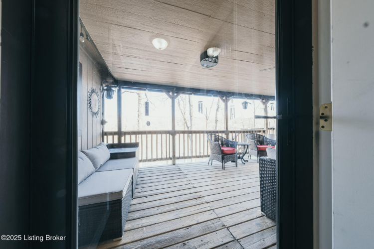Listing Image 44