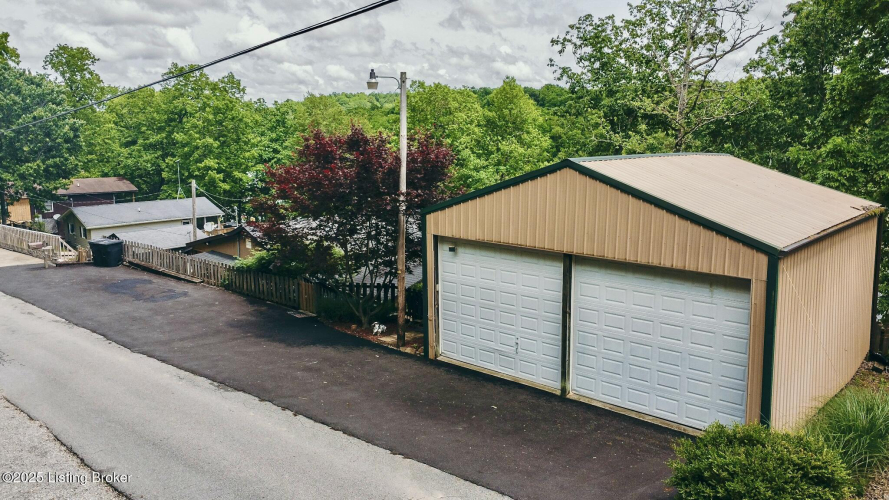 Listing Image 49