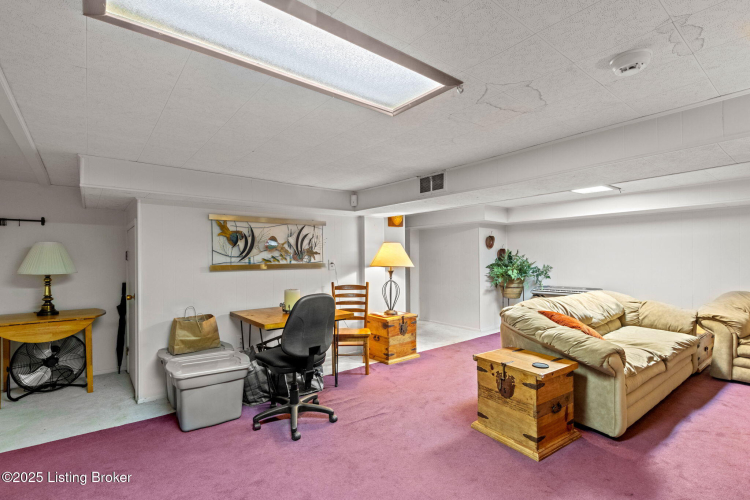 Listing Image 33