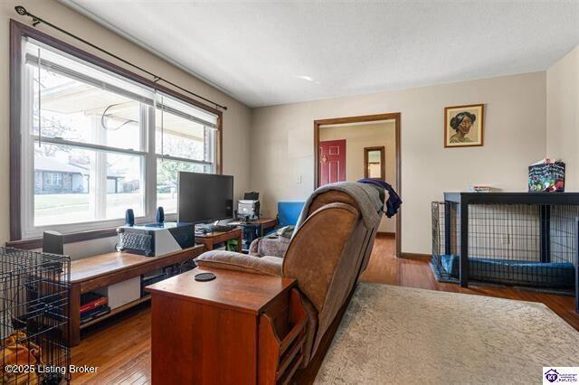 Listing Image 5