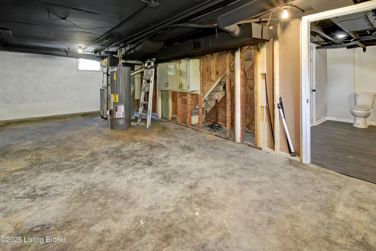 Listing Image 24
