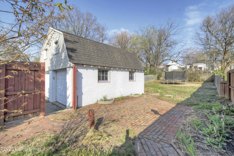Listing Image 31