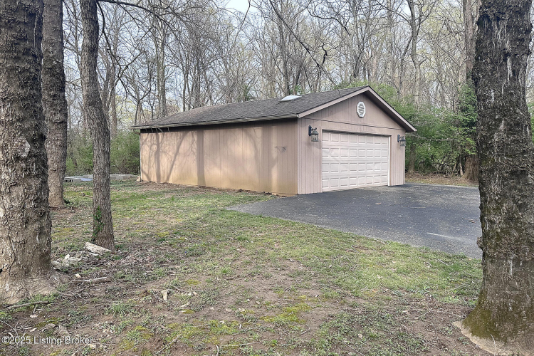 Listing Image 108