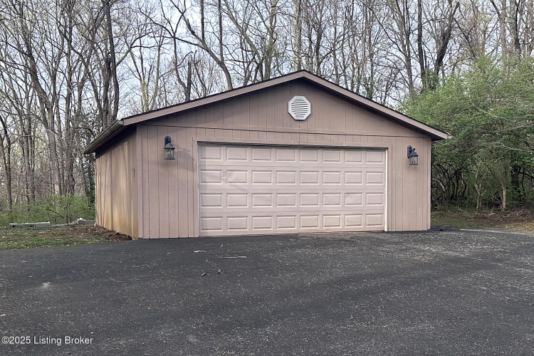 Listing Image 109