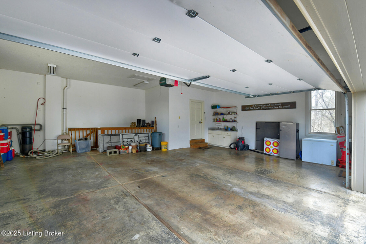 Listing Image 82