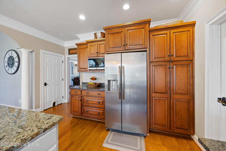 Listing Image 13