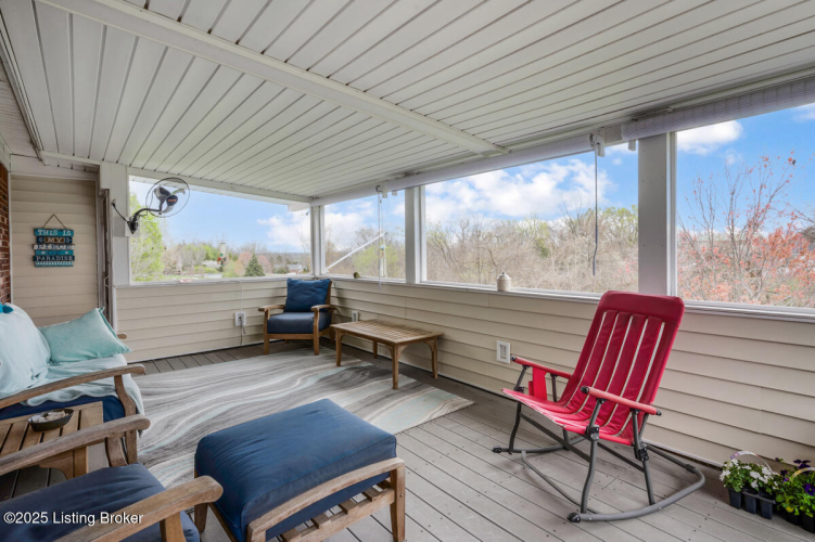 Listing Image 16