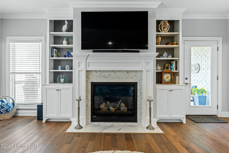 Listing Image 16