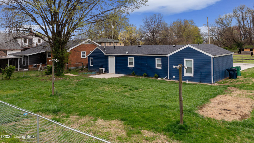 Listing Image 25