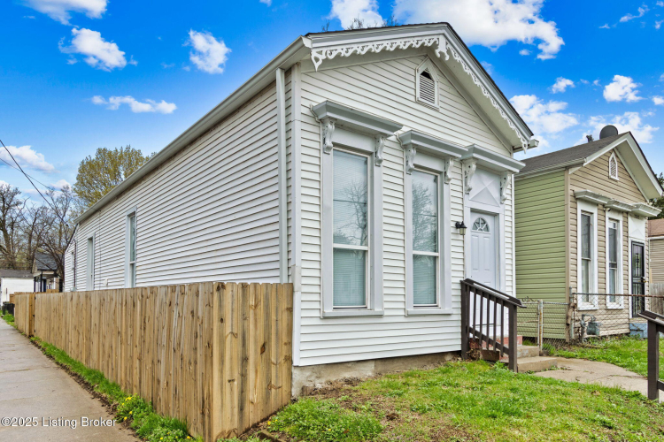 Listing Image 3