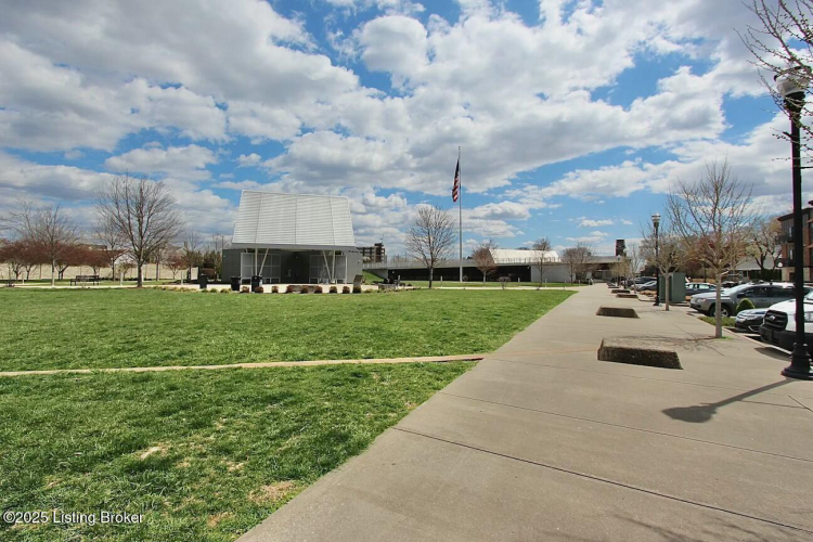 Listing Image 41