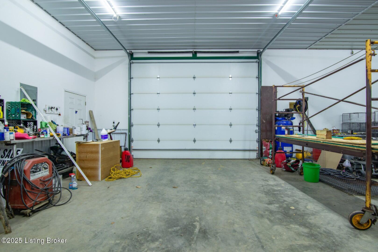 Listing Image 25