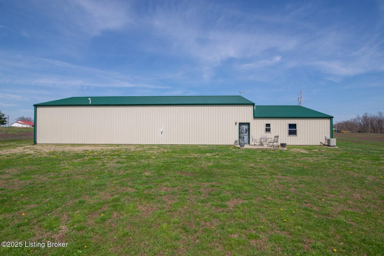 Listing Image 38