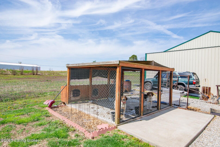 Listing Image 42
