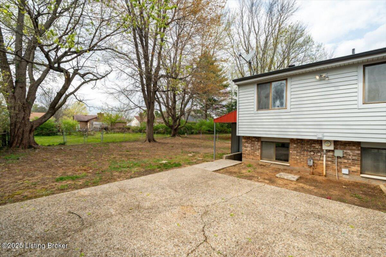 Listing Image 27