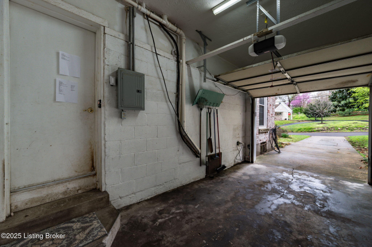 Listing Image 49