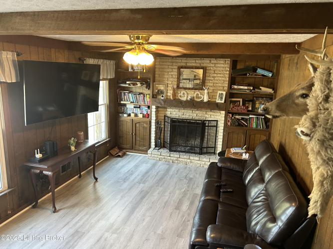 Listing Image 30
