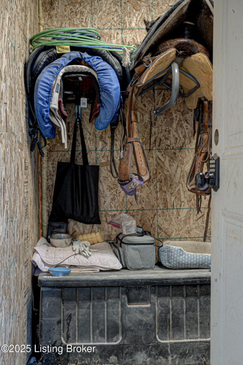 Listing Image 32