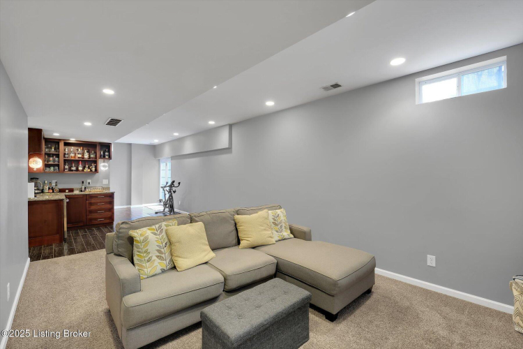 Listing Image 53