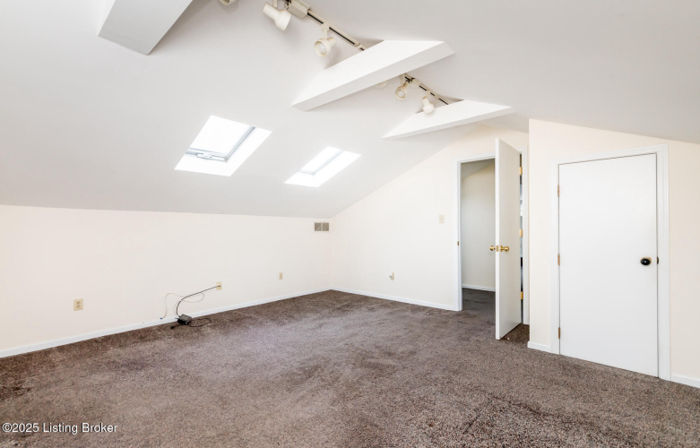 Listing Image 51