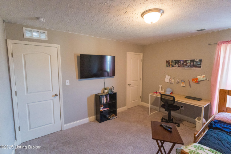 Listing Image 48