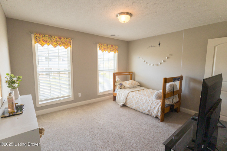 Listing Image 54