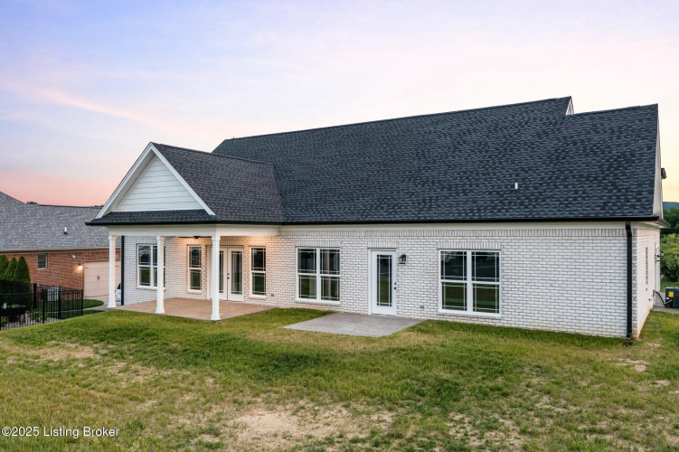 Listing Image 13