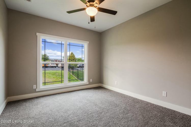 Listing Image 73