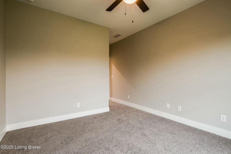 Listing Image 75
