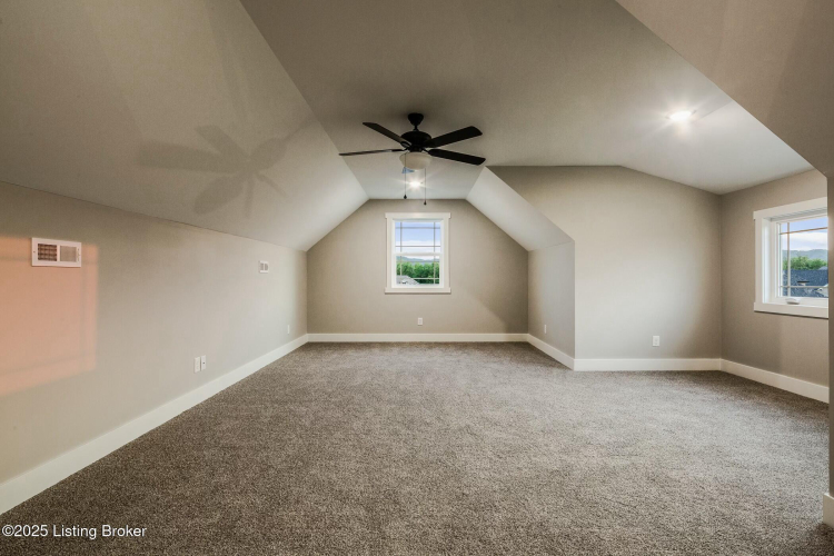 Listing Image 79