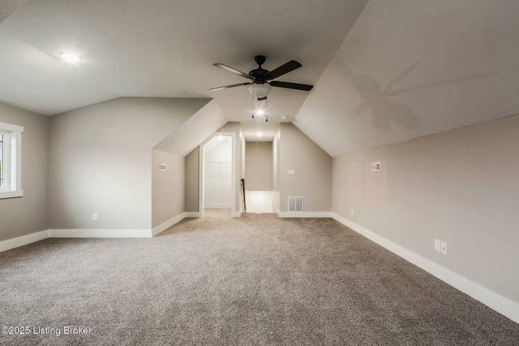 Listing Image 81