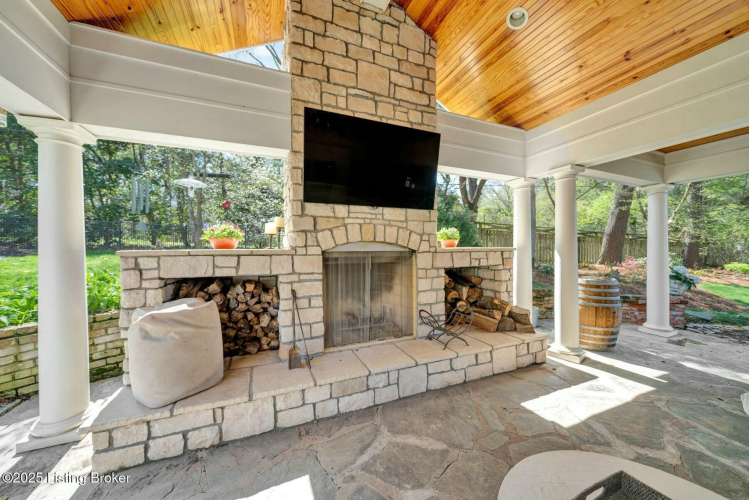 Listing Image 58