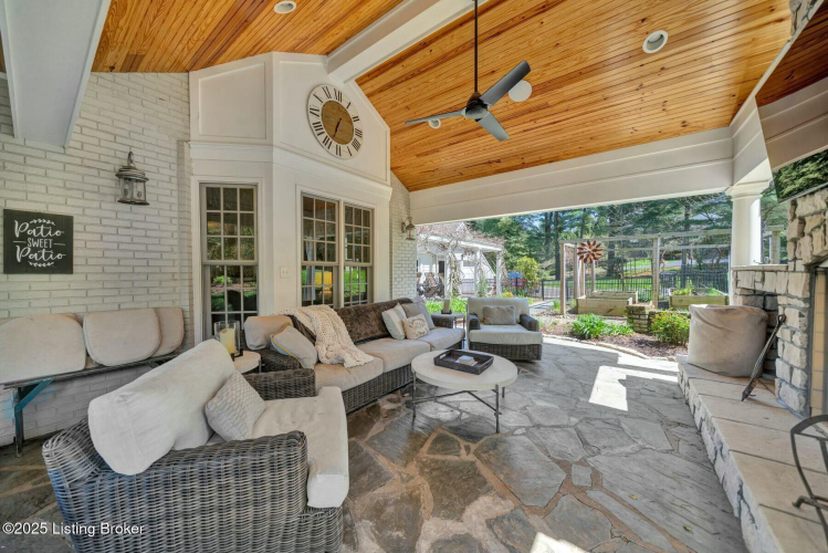 Listing Image 59