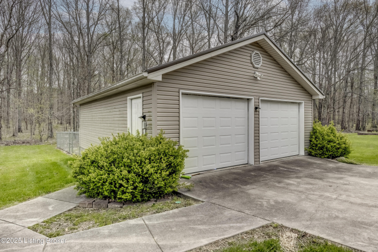 Listing Image 41