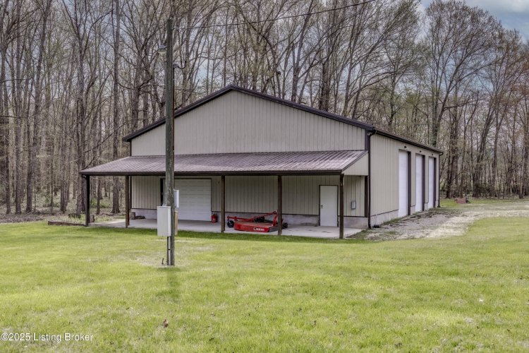 Listing Image 44