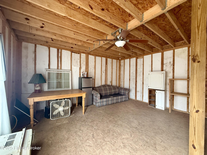 Listing Image 29