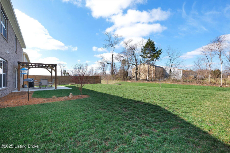 Listing Image 41