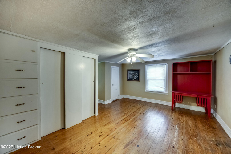 Listing Image 33