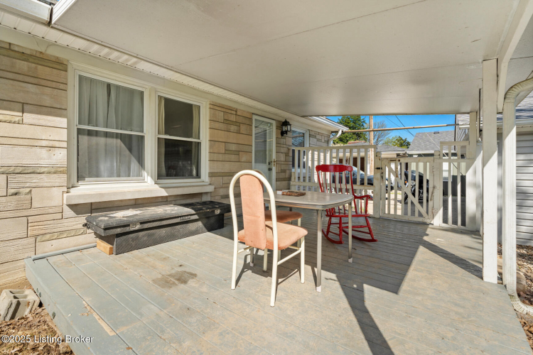 Listing Image 19