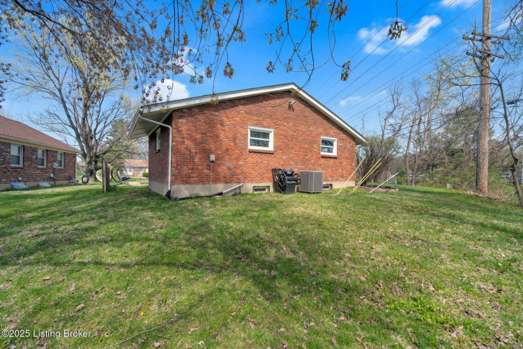 Listing Image 43