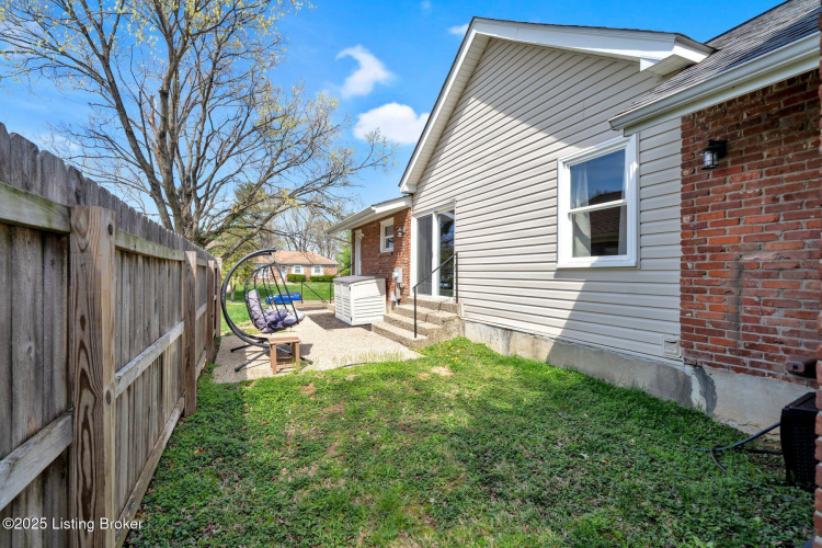 Listing Image 44