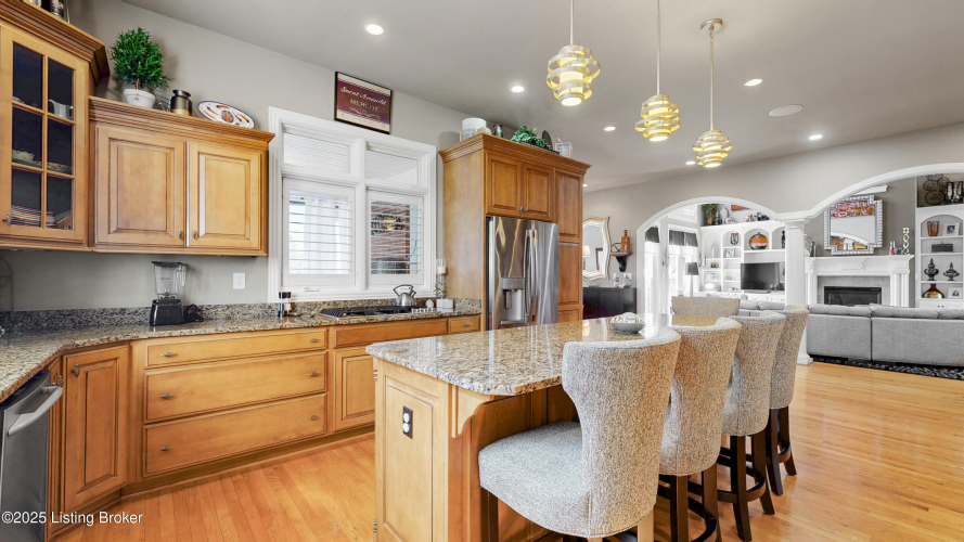 Listing Image 15